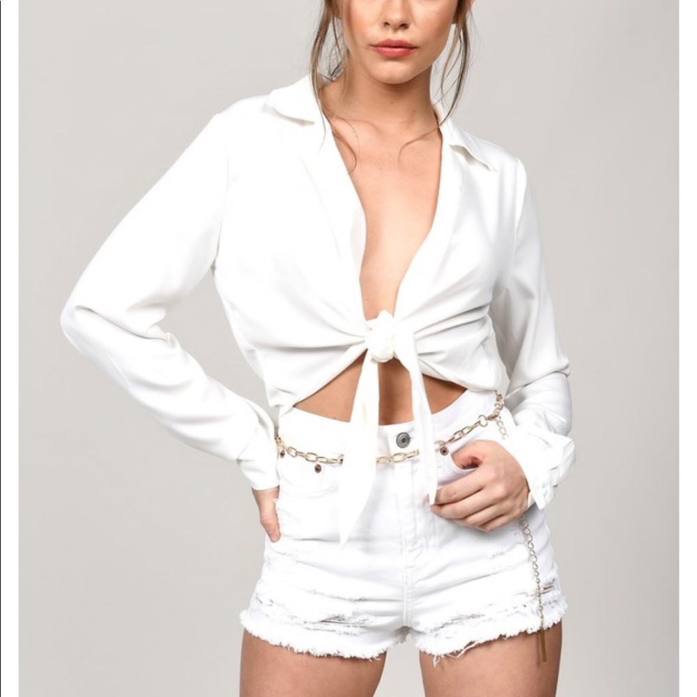 NWT Tobi Every Time Tie Blouse - Size Medium